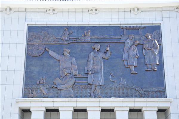 新疆博物馆浮雕图片