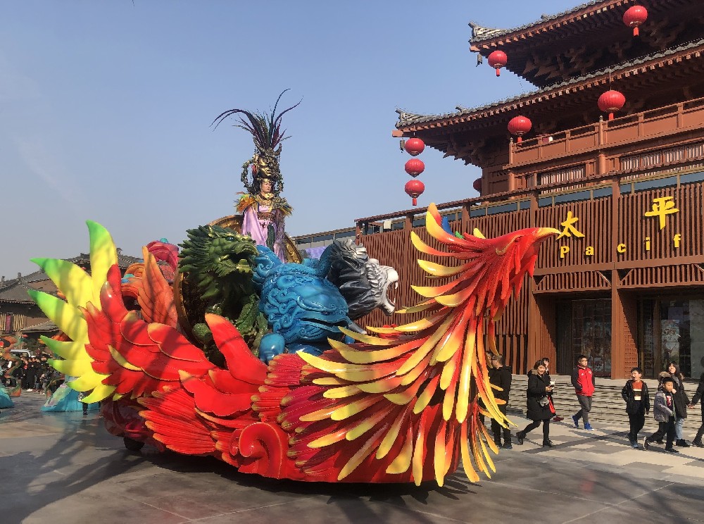大唐不夜城《中国年》“四方神兽”巡游花车